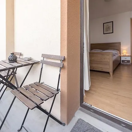 ホステル Mama Minka ボーヒニ