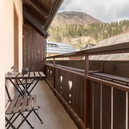 Mama Minka Vandrerhjem *