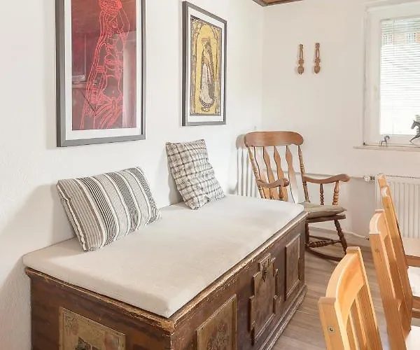 بيت شباب Mama Minka