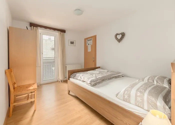 Mama Minka بيت شباب *