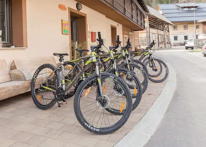 Mama Minka بيت شباب